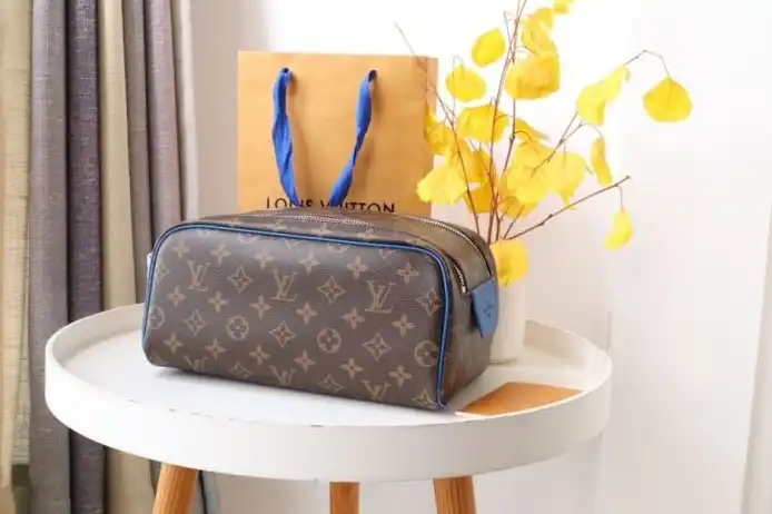 LV Cosmetic Bags 4178G-0142