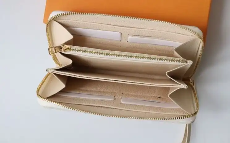 LV Wallets 4178G-0160
