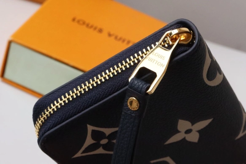 LV Wallets 4178H-0019