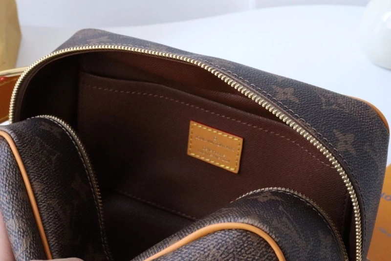 LV Cosmetic Bags 4178H-0086