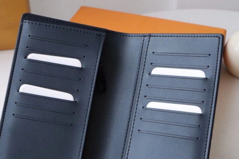 LV Wallets 4178H-0163