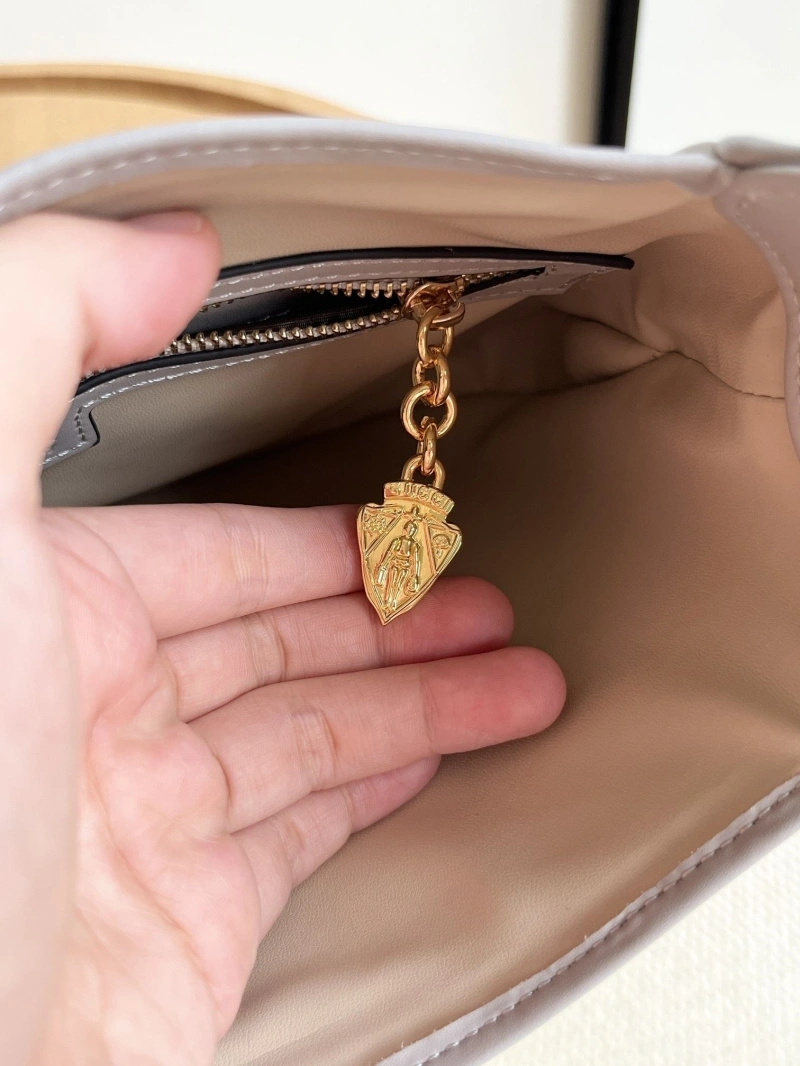 Gvc*1 top handle bags 4189a-0148