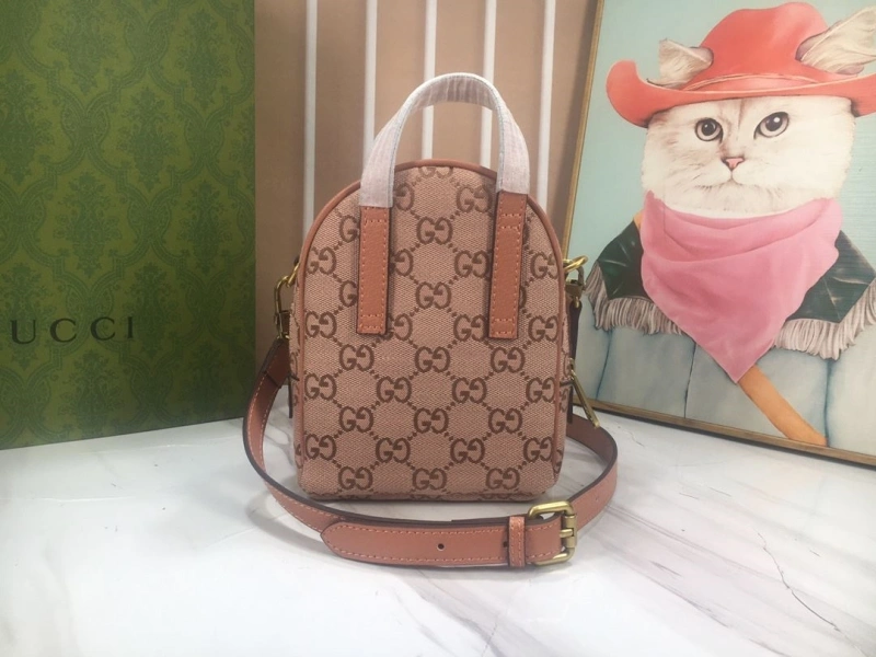Gvc*1 backpacks 4189a-0242
