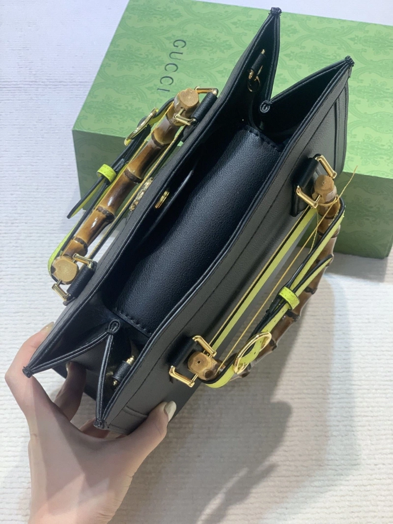 Gvc*1 top handle bags 4189a-0320