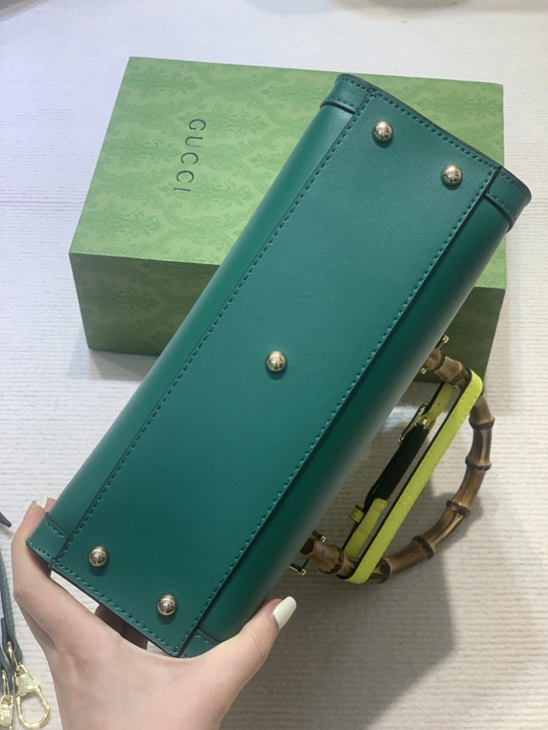 Gvc*1 top handle bags 4189a-0324