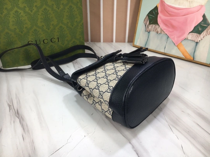 Gvc*1 backpacks 4189a-0783