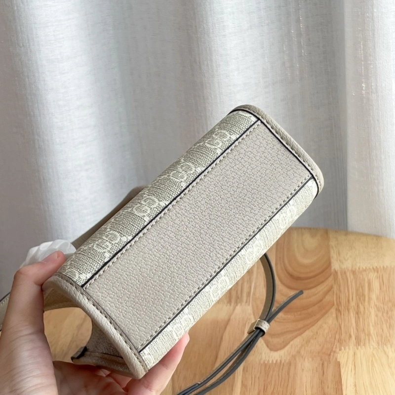 Gvc*1 top handle bags 4189a-1127