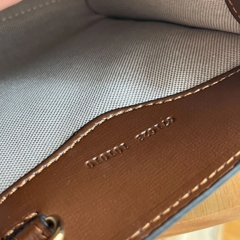 Gvc*1 top handle bags 4189a-1129