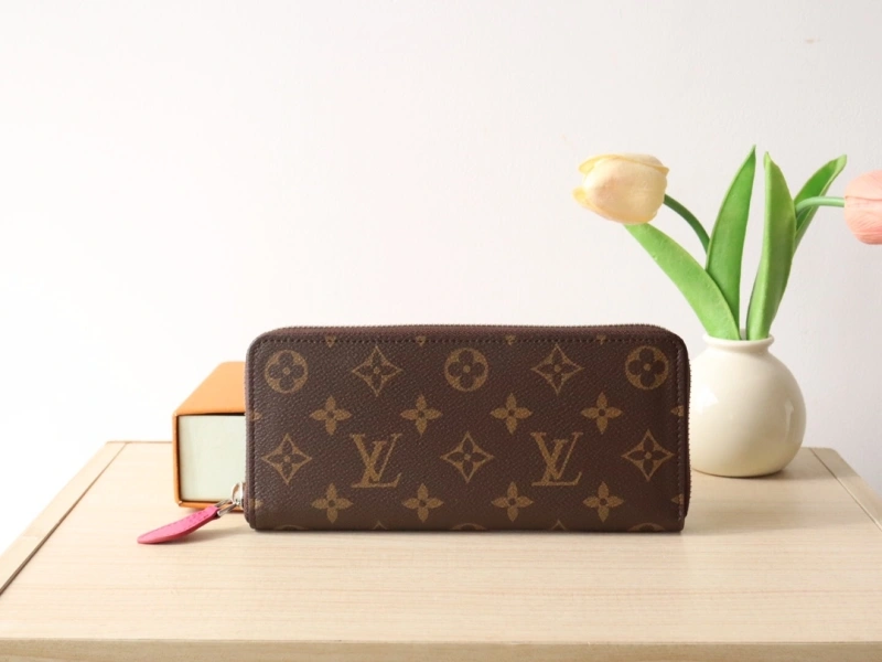LV Wallets 4192A-0073