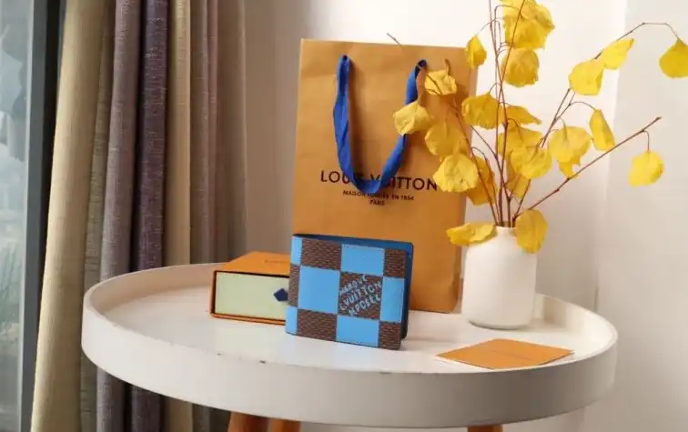 LV Wallets 4192D-0008