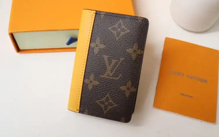 LV Wallets 4192D-0038