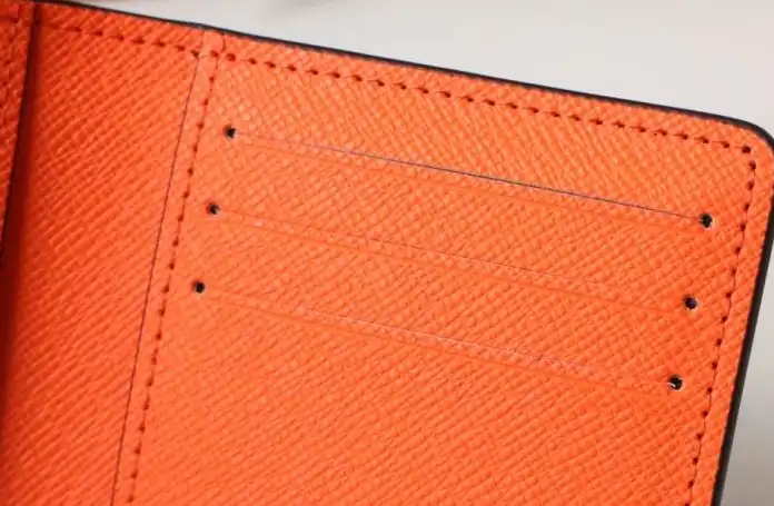 LV Wallets 4192D-0039