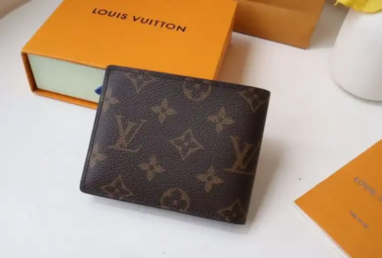 LV Wallets 4192D-0063