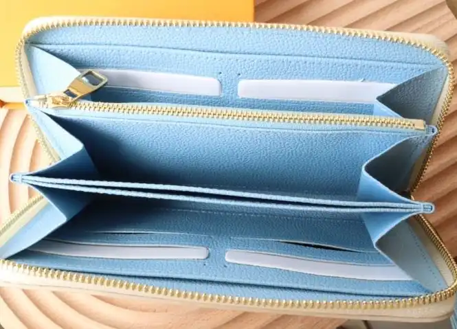 LV Wallets 4192D-0148