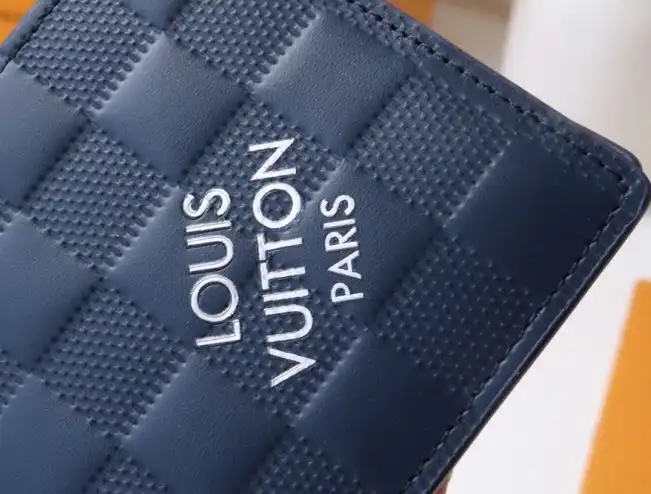LV Wallets 4192F-0037