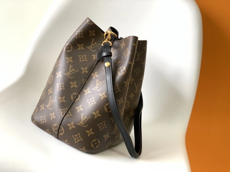 LV Bucket Bags 4194A-0043