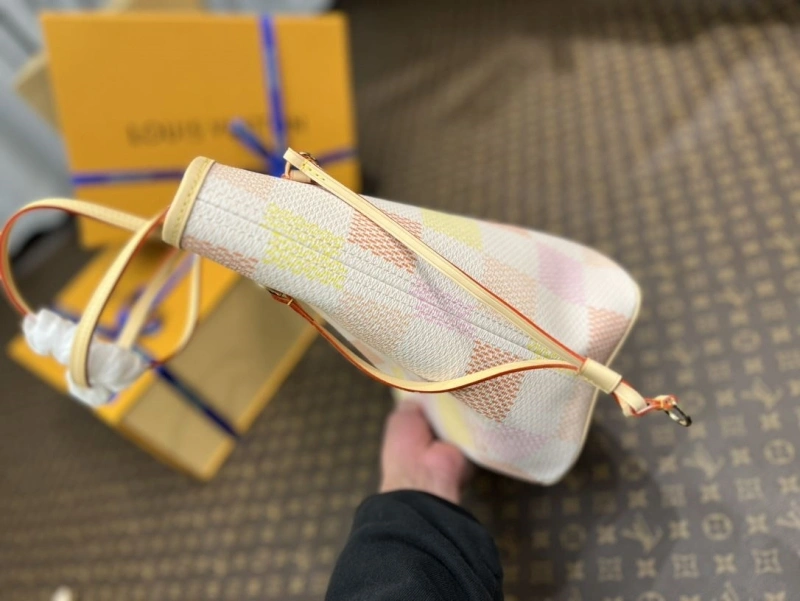 LV Shopping Bags 4194A-0083
