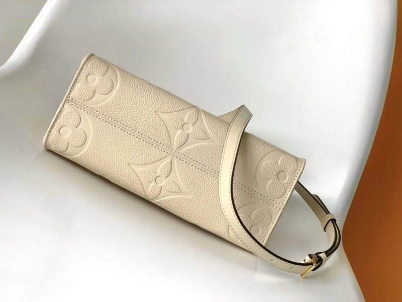 LV Shopping Bags 4194A-0093