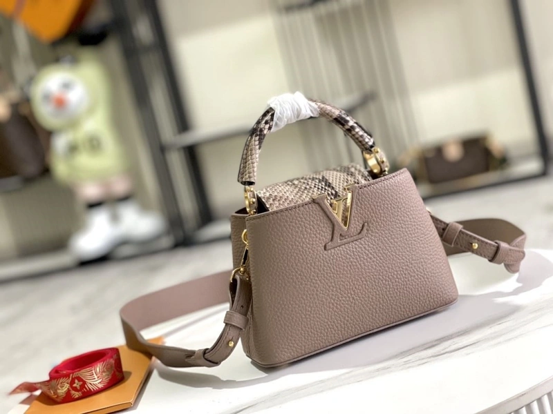 LV Capucines Bags 4194A-0260