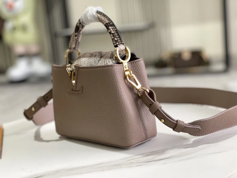 LV Capucines Bags 4194A-0260