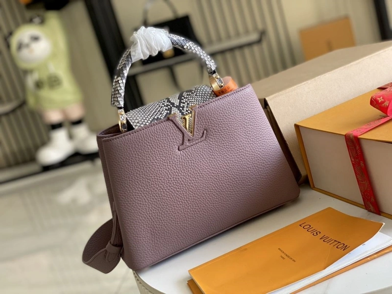 LV Capucines Bags 4194A-0261