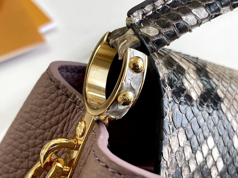 LV Capucines Bags 4194A-0262