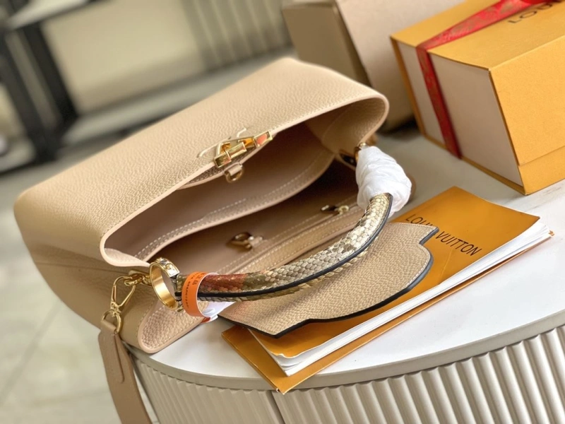 LV Capucines Bags 4194A-0268