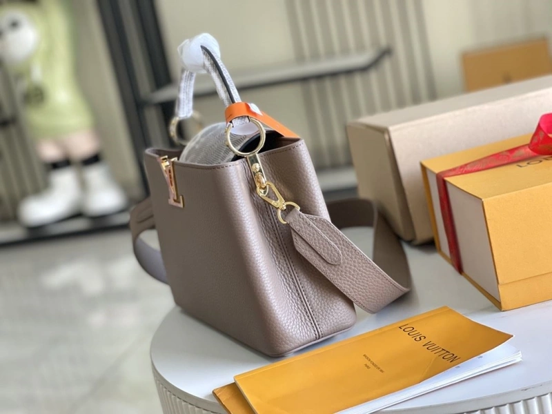 LV Capucines Bags 4194A-0271