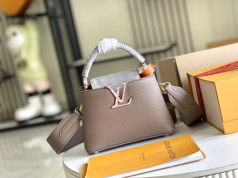 LV Capucines Bags 4194A-0272