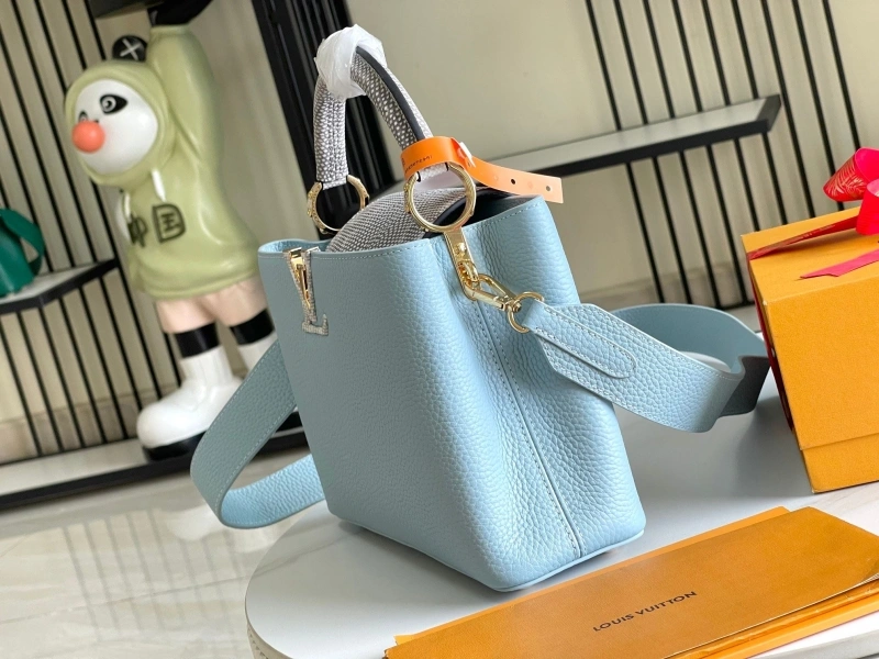 LV Capucines Bags 4194A-0276