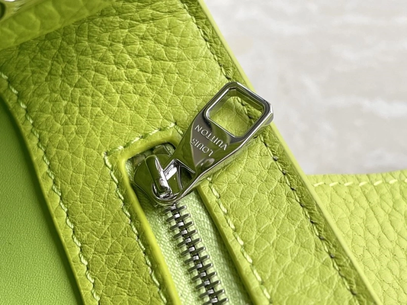 LV Capucines Bags 4194A-0287