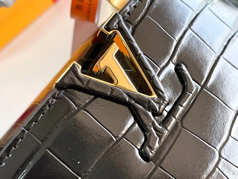 LV Capucines Bags 4194A-0311