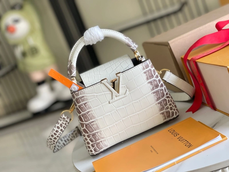 LV Capucines Bags 4194A-0313