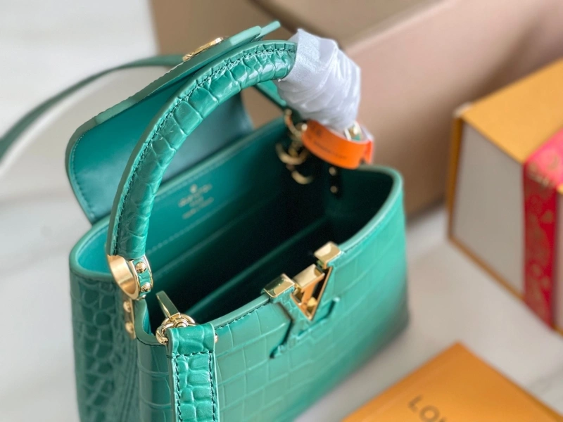LV Capucines Bags 4194A-0315