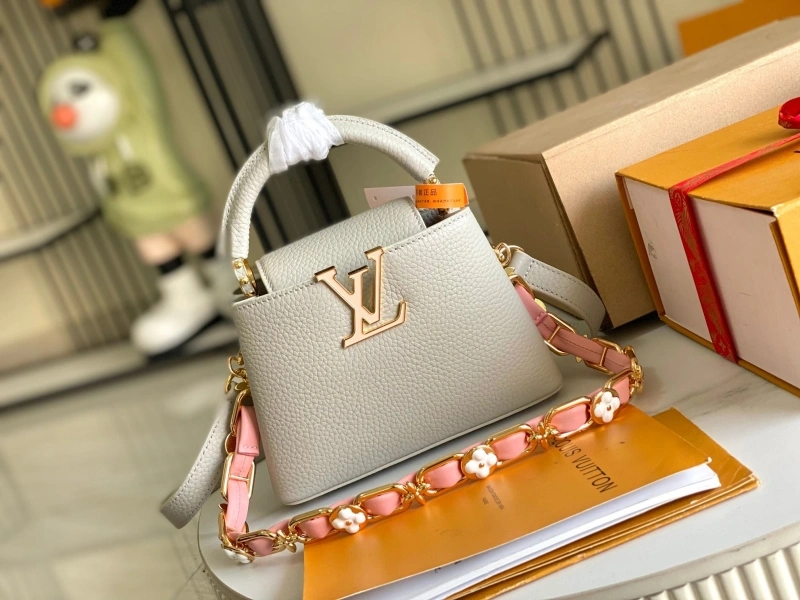 LV Capucines Bags 4194A-0320