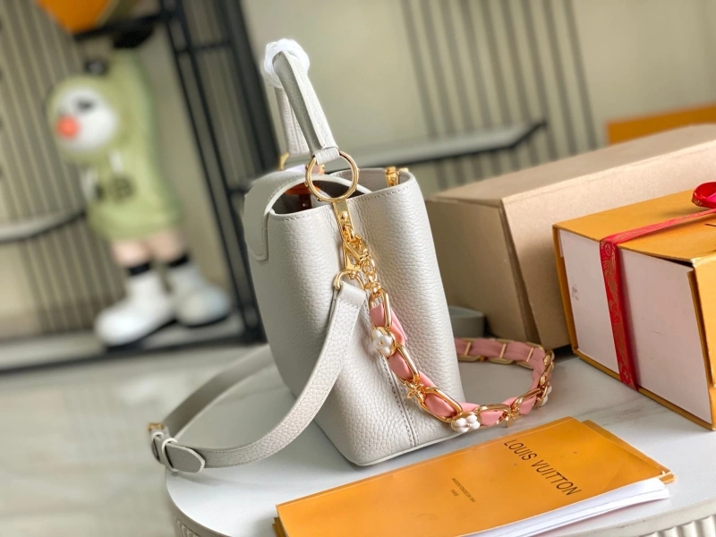 LV Capucines Bags 4194A-0321