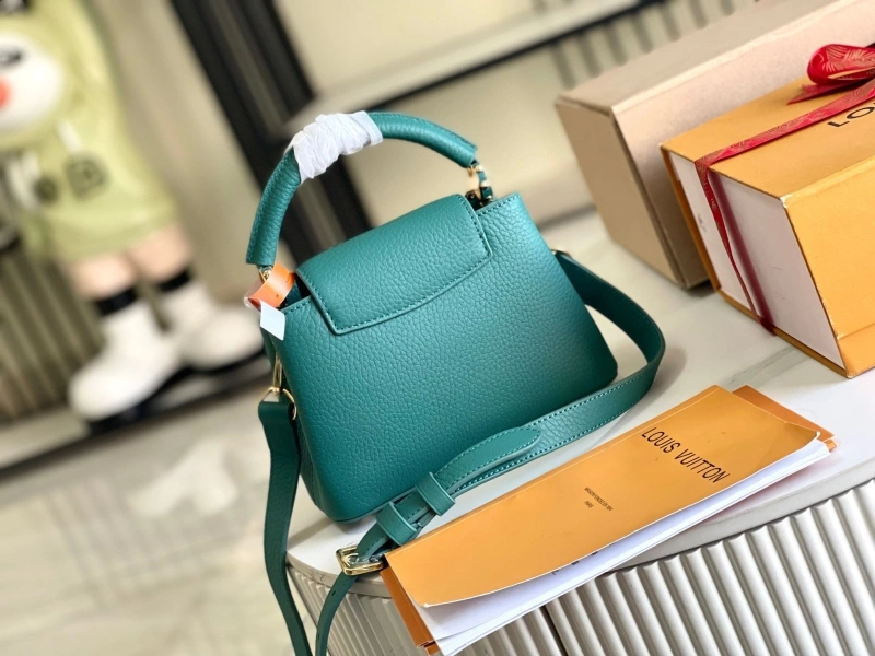 LV Capucines Bags 4194A-0324