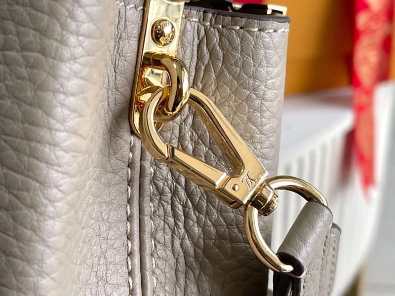 LV Capucines Bags 4194A-0326