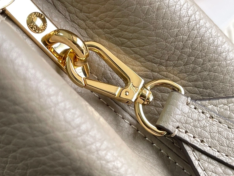 LV Capucines Bags 4194A-0327