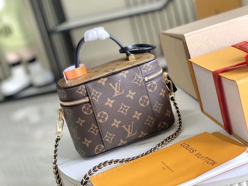 LV Cosmetic Bags 4194A-0395