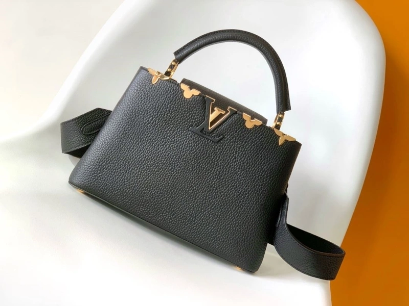LV Capucines Bags 4194A-0868