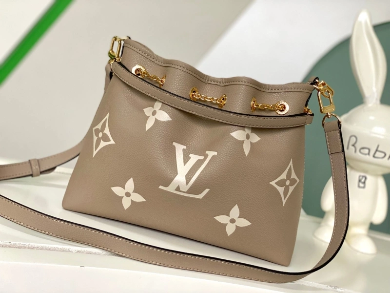 LV Bucket Bags 4194A-0937