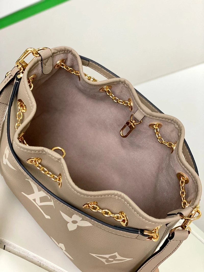 LV Bucket Bags 4194A-0937