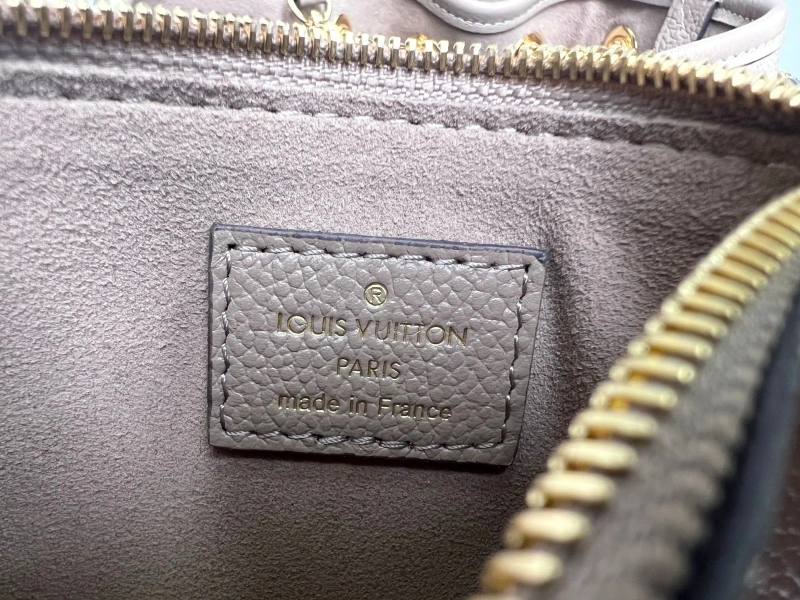 LV Shopping Bags 4194A-0944