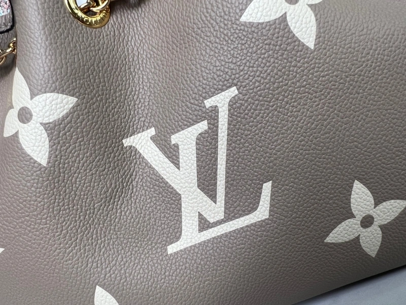 LV Shopping Bags 4194A-0944