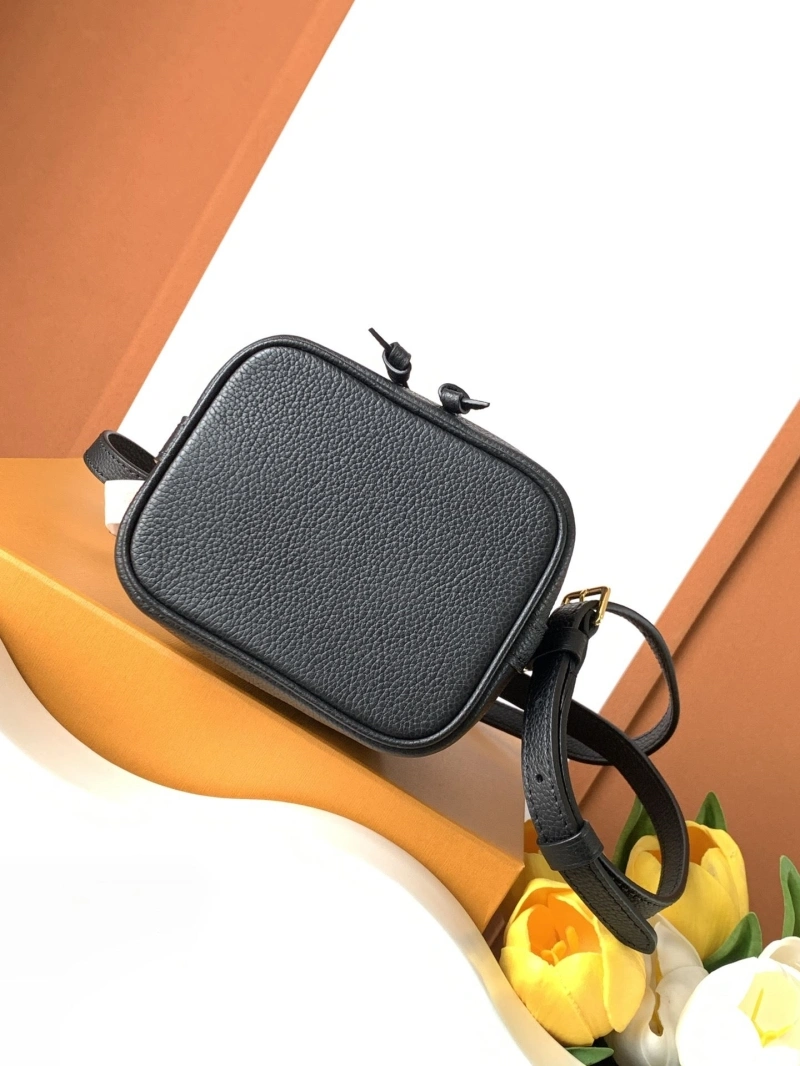 LV Bucket Bags 4194A-0977