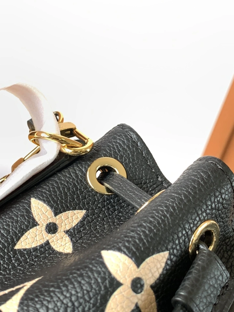 LV Bucket Bags 4194A-0977
