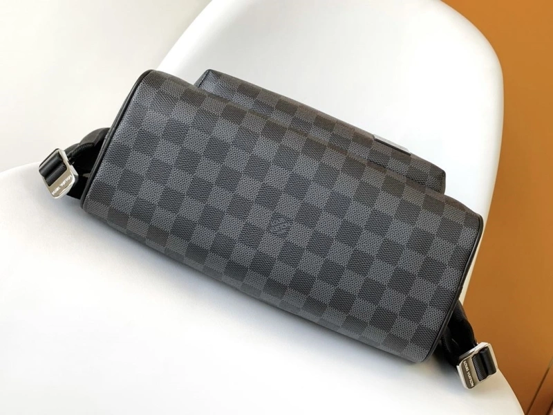 LV Backpacks 4194A-0984
