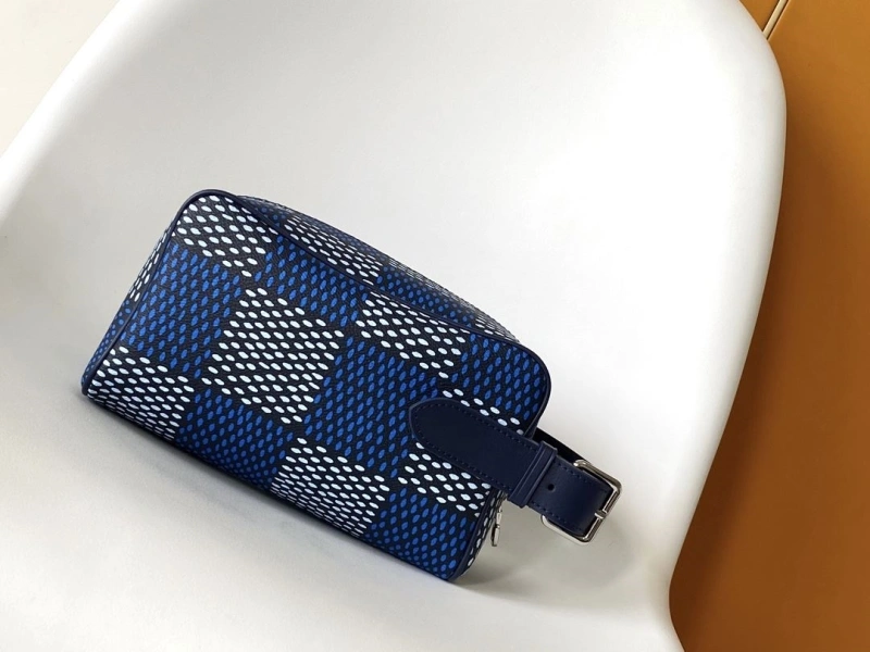 LV Cosmetic Bags 4194A-1045
