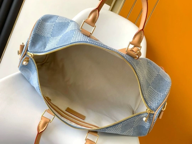 LV Travel Bags 4194A-1137